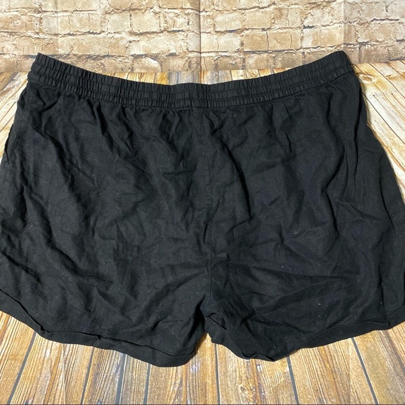 Old Navy Black Linen Blend Pull On Stretch Waist Shorts - Picture 2 of 3